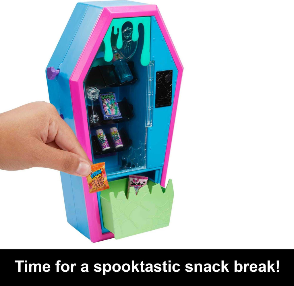 Monster High Playset with Doll House Furniture, 2 Pets & Accessories J5320